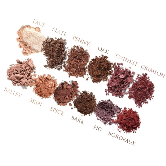 Girlactik The Essential Palette with Mirror, NIB - Picture 3 of 3